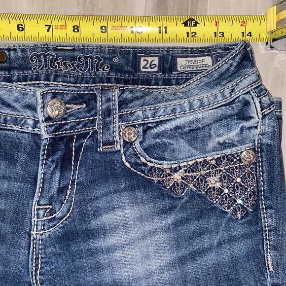 Miss Me Cuffed Capri, Style: JE5810P, 26x21, EUC, $139 MSRP - Picture 5 of 13